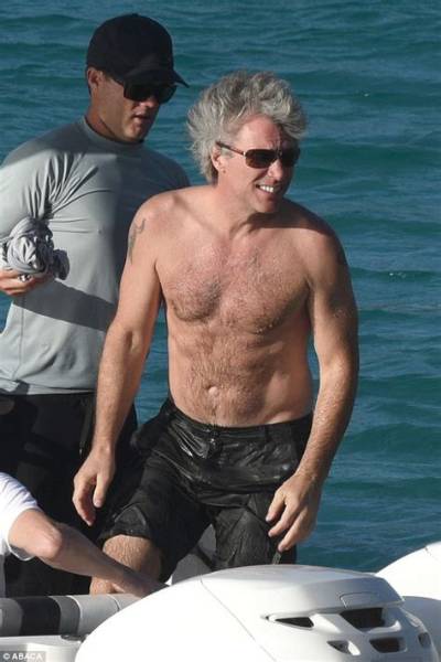 Jon Bon Jovi, 50, Shirtless on the Beach: Would You Hit It?
