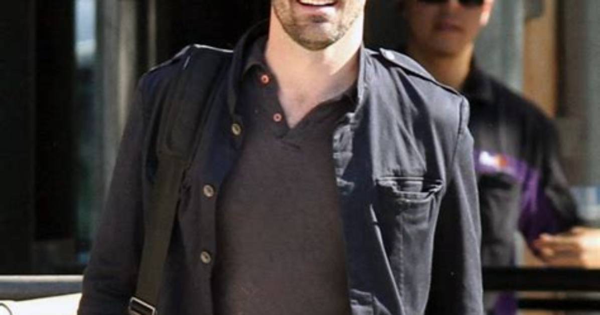 Jon Hamm Is Scruffy, Hot, and Packing a Glorious Bulge