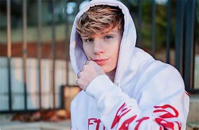 Jonas Bridges - Age, Family, Bio