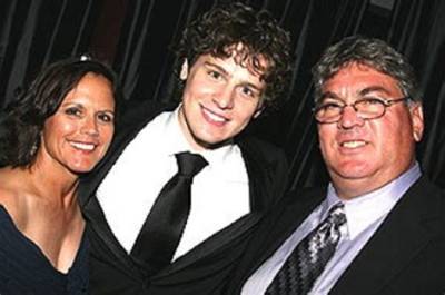 Jonathan Groff | Parents, Ethnicity and Siblings