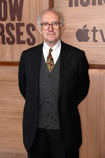 Jonathan Pryce Height, Weight, Net Worth, Age, Birthday, Wikipedia, Who, Instagram, Biography