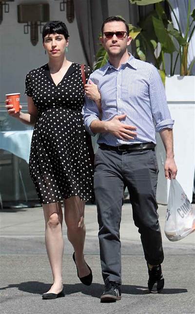 Joseph Gordon-Levitt, Wife Tasha Mccauley Expecting Second Child