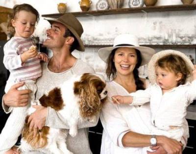 Joshua Sasse - Age, Family, Bio