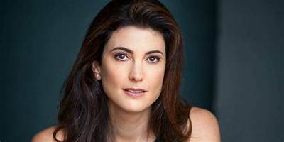 Julia Benson’s Wiki Bio, Married, Body Measurements, Net Worth, Family