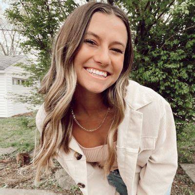 Julia K. Crist Height, Weight, Net Worth, Age, Birthday, Wikipedia, Who, Instagram, Biography