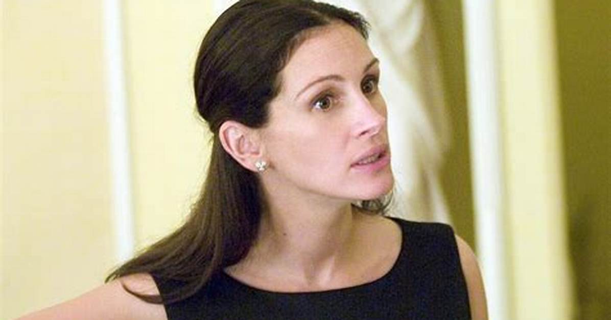 Julia Roberts Finds It Distracting When Celebrities Talk Politics or Religion