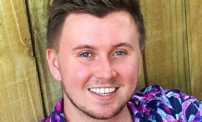 Julian Sewell Height, Weight, Net Worth, Age, Birthday, Wikipedia, Who, Nationality, Biography