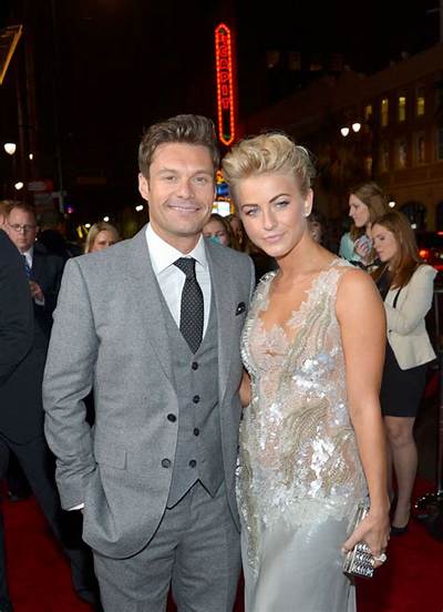 Julianne Hough in Alberta Ferretti at the ‘Safe Haven’ Premiere: Lovely or Fug?