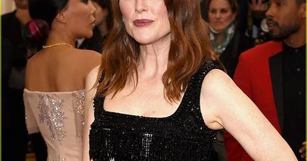 Julianne Moore in Givenchy at the Met Gala: Striking or Disappointing?