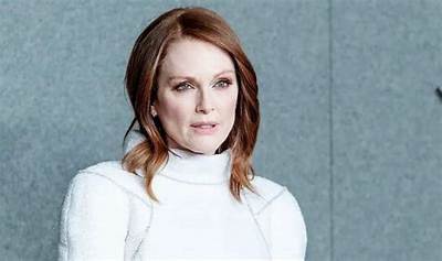 Julianne Moore Net Worth - Wiki, Age, Weight and Height, Relationships, Family, and More