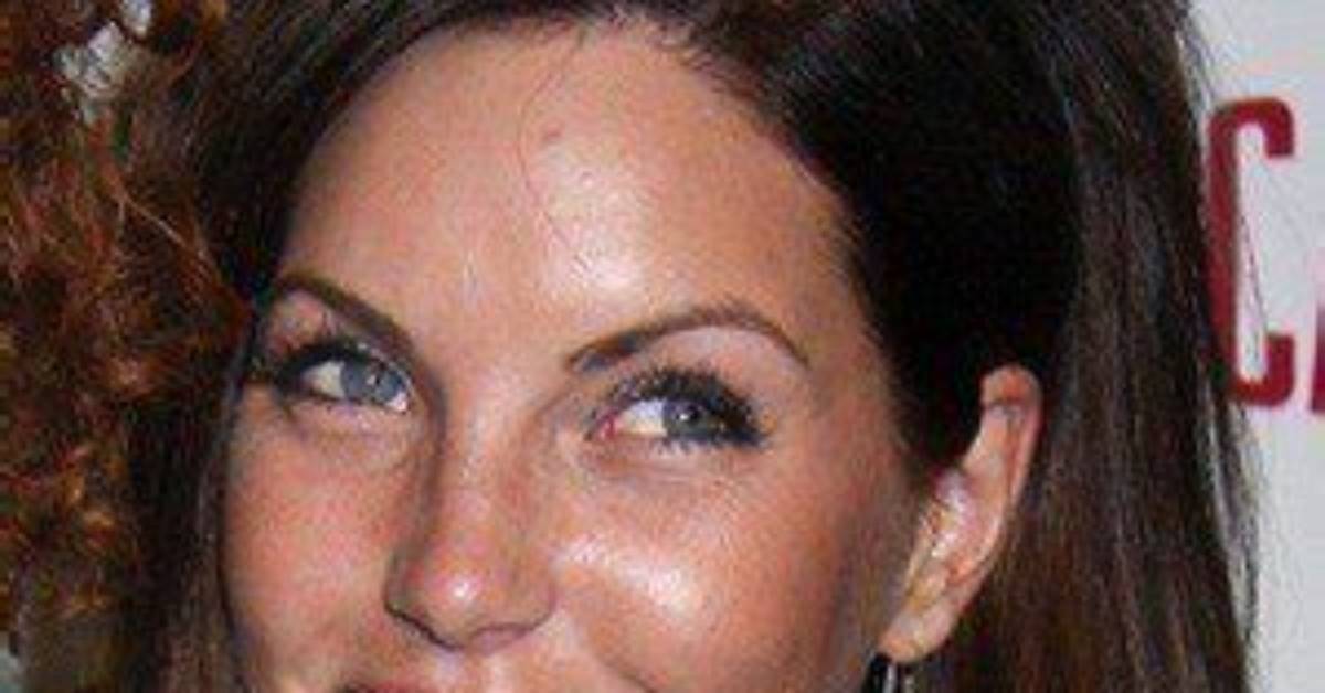 Julie Mcqueen - Age, Family, Bio