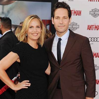 Julie Yaeger Bio (Wiki)