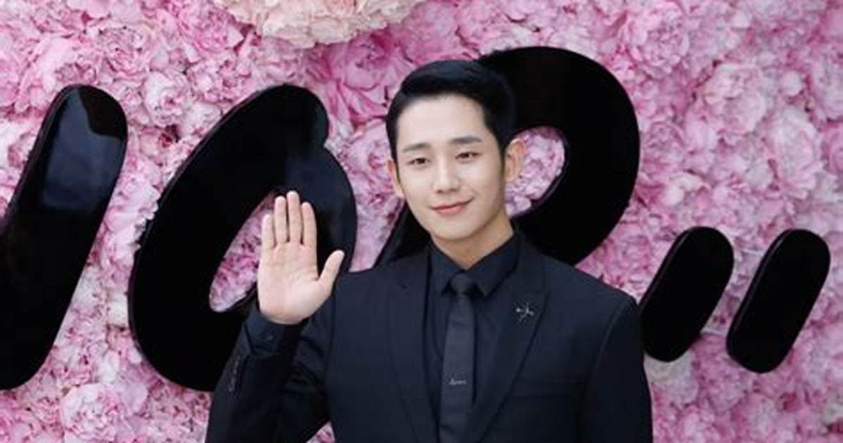 Jung Hae-in Height, Weight, Net Worth, Age, Birthday, Wikipedia, Who, Instagram, Biography