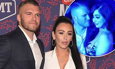 Jwoww Dumps Her Man After Cheating Scandal