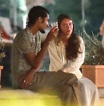 Jyrrel Roberts and Iris Law Having the Best Time of Their Lives! All About Her Fashion History