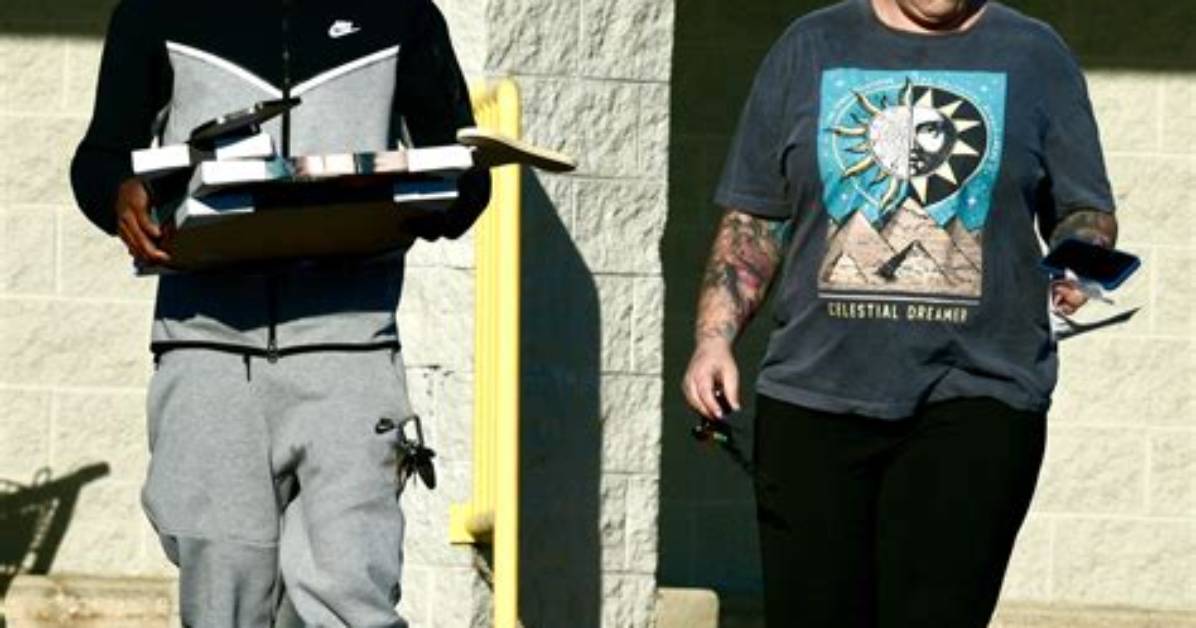 Kailyn Lowry and Boyfriend Elijah Scott Are Expecting Twins!
