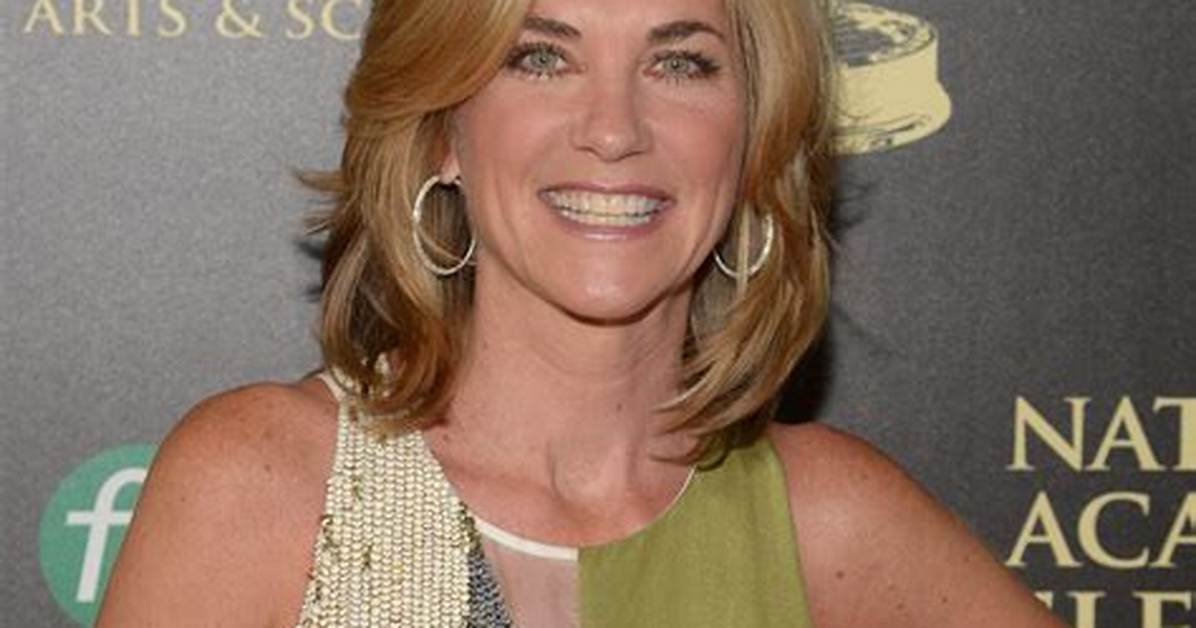 Kassie Depaiva Net Worth - Wiki, Age, Weight and Height, Relationships, Family, and More