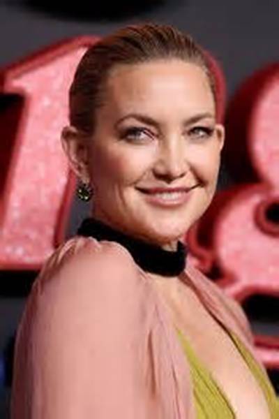 Kate Hudson Carries Pasties Everywhere Because ‘I Don’t Like Bras’