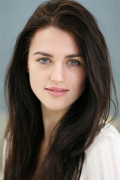 Kate Mcgrath - Age, Family, Bio