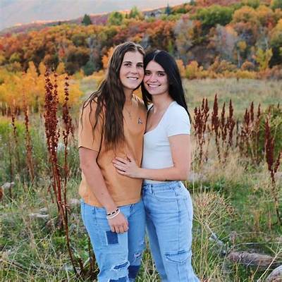 Katie Mills - Age, Family, Bio