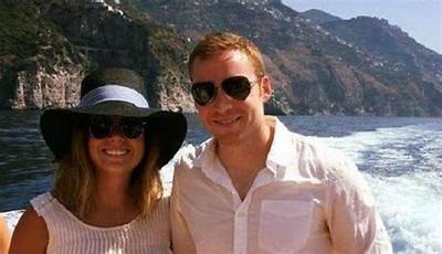Kelly Cass and Her Long Time Boyfriend Charlie Hoppesch Who Were Dating from 2012 Finally Got Married on 2017!