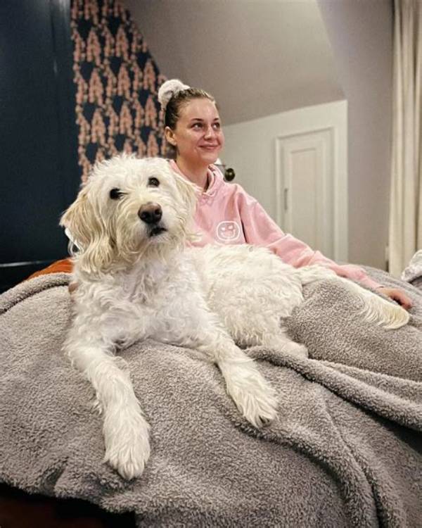 Kelsea Ballerini Pets - Celebrity Pets