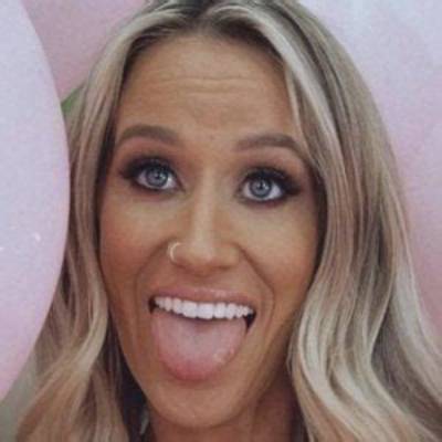 Kelsey Grimm - Age, Family, Bio