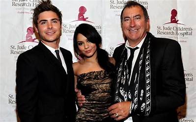 Kenny Ortega Net Worth - Wiki, Age, Weight and Height, Relationships, Family, and More