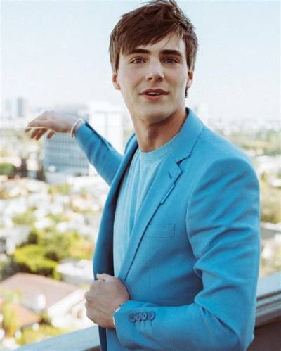 Kevin Quinn Bio (Wiki)