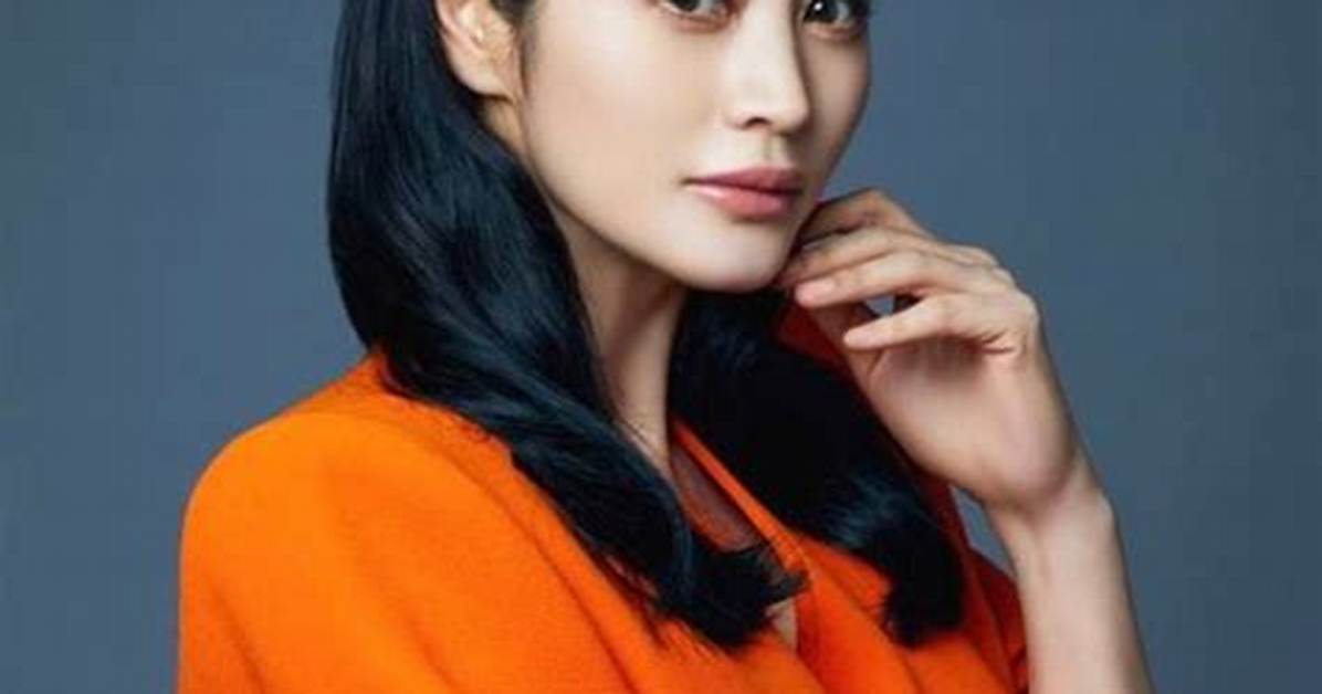 Kim Lee - Age, Family, Bio
