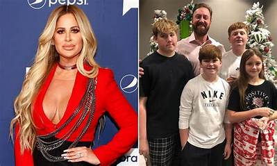 Kim Zolciak Biermann Shares 4 Year-Old’s Homework: My Dad Lets Me Hold His Gun
