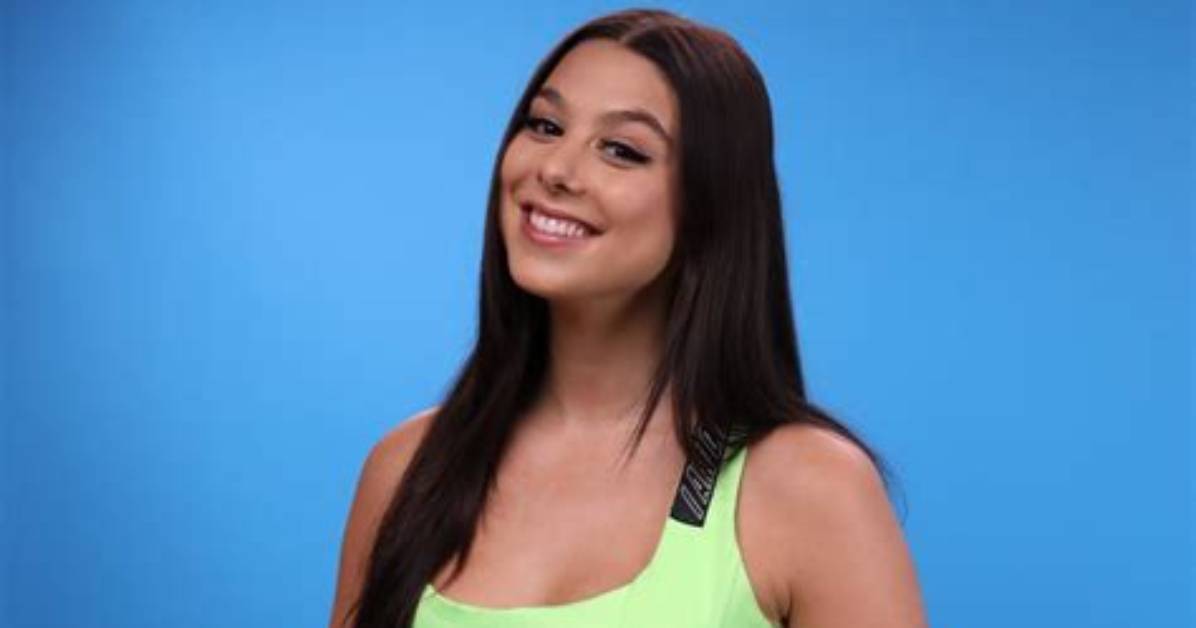 Kira Kosarin Bio (Wiki)