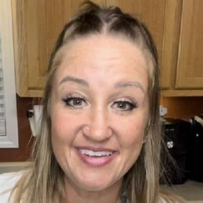 Kristen Beamer - Age, Family, Bio