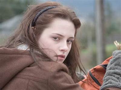 Kristen Stewart on ‘Twilight’: ‘It’s Such a Gay Movie… It’s All About Oppression’