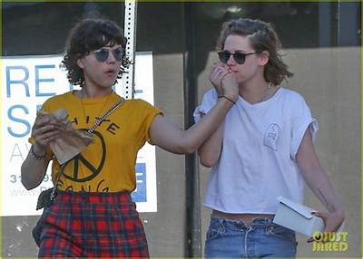 Kristen Stewart’s Ex-Girlfriend Soko Is Giving Us Some Social Media Drama