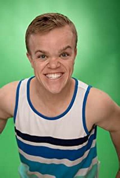 Kyle Pacek Height, Weight, Net Worth, Age, Birthday, Wikipedia, Who, Instagram, Biography