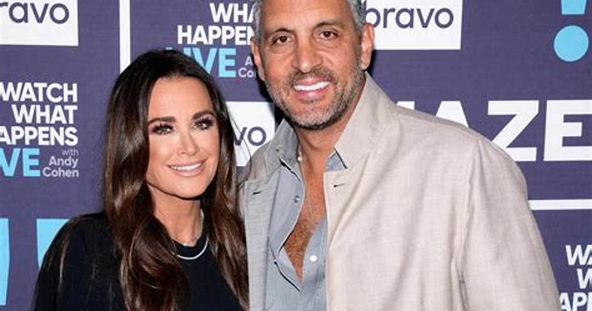 Kyle Richards Supports Mauricio Umansky in 'Dancing with the Stars' Audience Amid Marriage Troubles