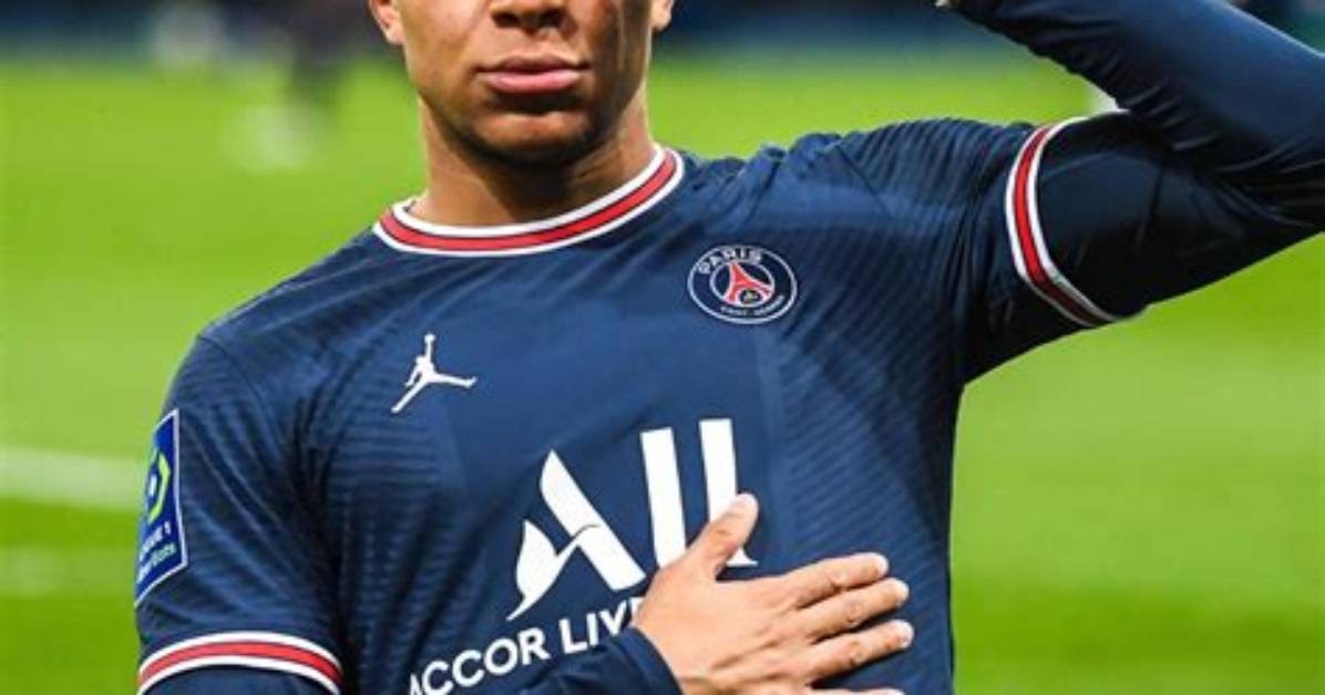 Kylian Mbapp C3 A9 Kylian Mbapp%C3%A9 Wife Is Kylian Mbapp%C3%A9 Married 400. Jpg