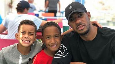 Lamarcus Aldridge - Age, Family, Bio