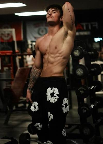 Lane Hancock Bio (Wiki)