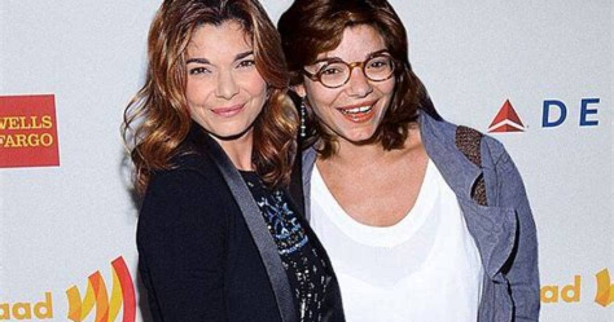 Laura San Giacomo - Age, Family, Bio