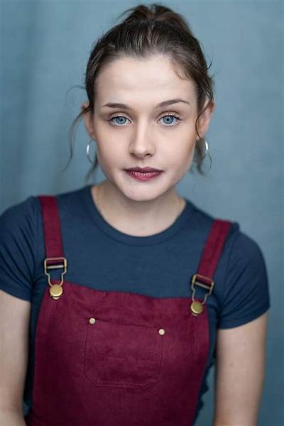 Lauren Grace (Actress) Bio (Wiki)