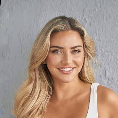 Lea Broc Height, Weight, Net Worth, Age, Birthday, Wikipedia, Who, Nationality, Biography