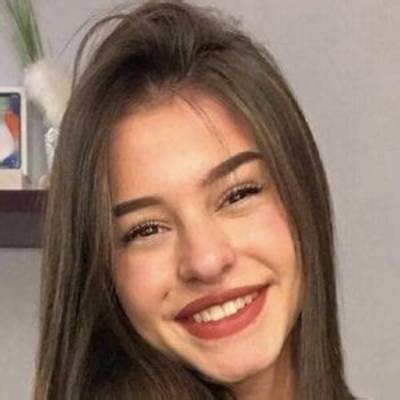 Lea Elui Ginet - Age, Family, Bio