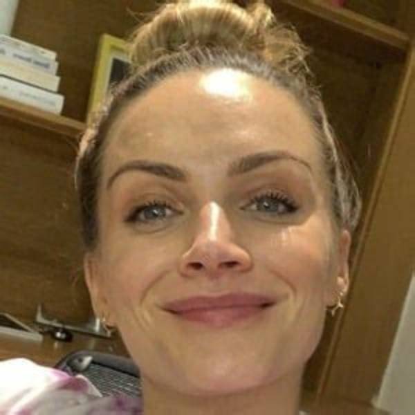 Leanne Hainsby - Age, Family, Bio