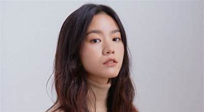 Lee Seol - Age, Family, Bio