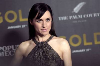 Lena Hall - Age, Family, Bio