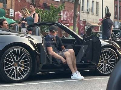 Leo Dicaprio, 43, Stepped out in Nyc with His 20-Year-Old Girlfriend Camila Morrone