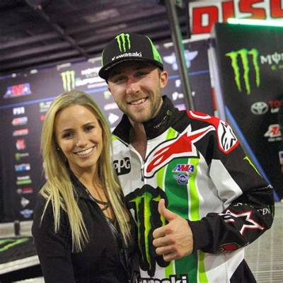 Lev Loe Tomac Height, Weight, Net Worth, Age, Birthday, Wikipedia, Who, Nationality, Biography