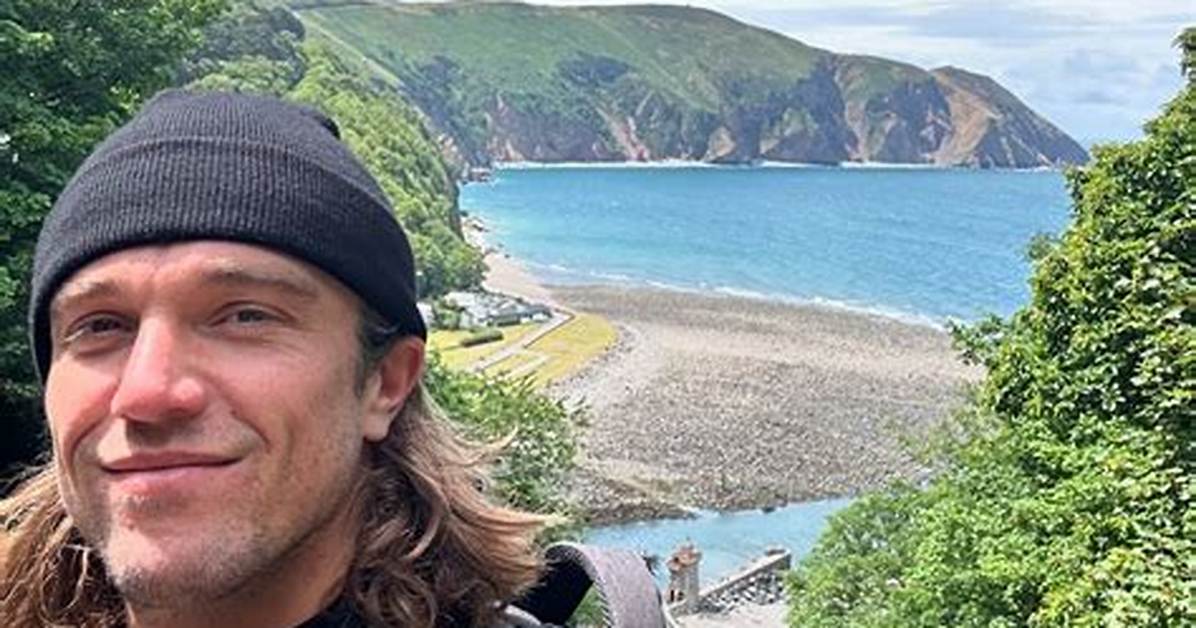 Lewis Bloor Bio (Wiki)